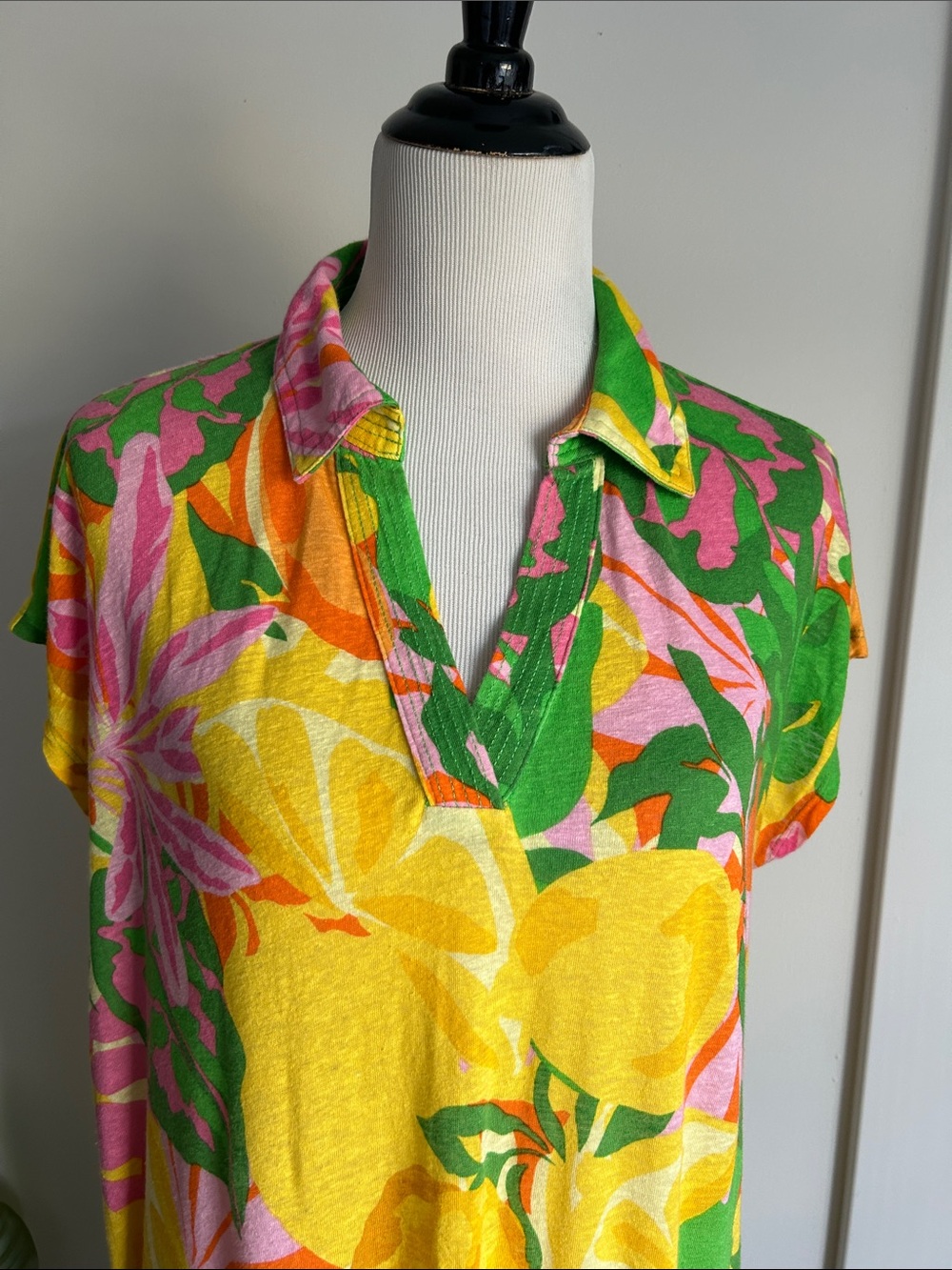 C&C California Green Yellow Pink Tropical Shirt Dress - Picture 5 of 8